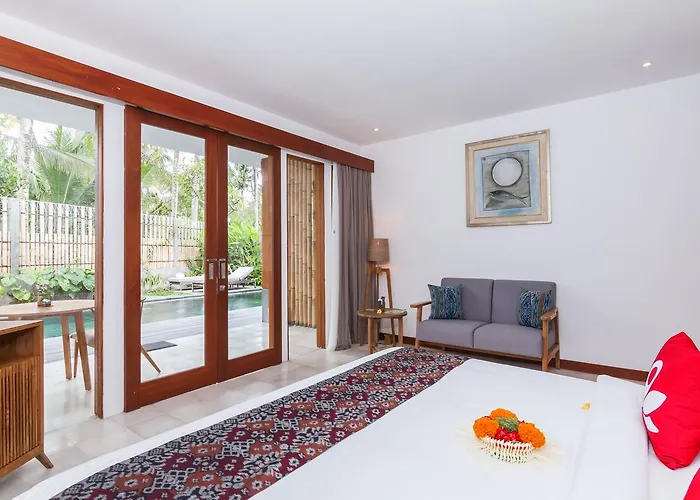 Hotel Zen Premium Purana Kumbuh
